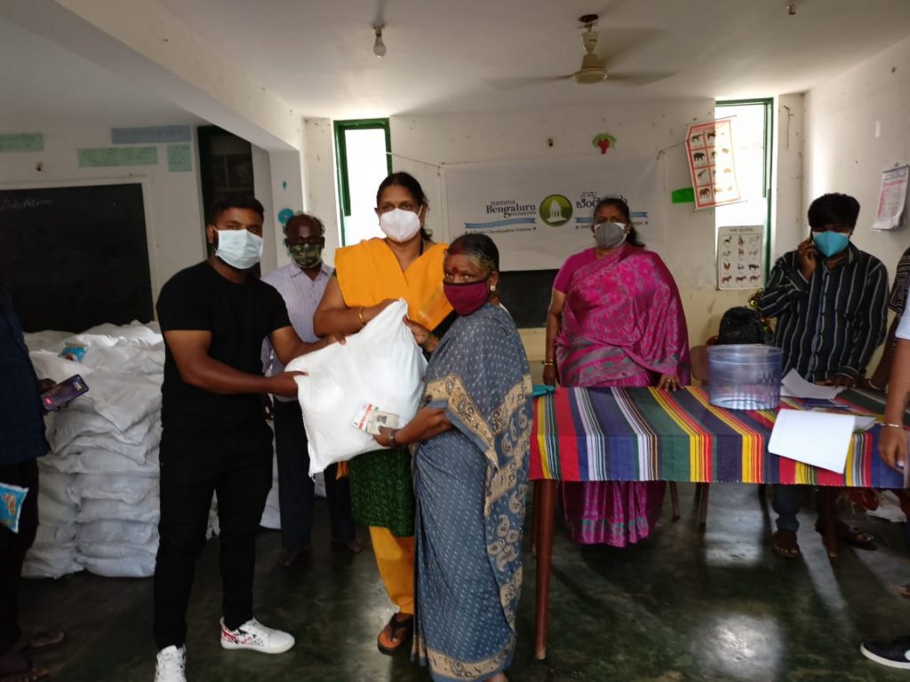 Distribution of 600 Grocery Kits to the residents of Ambedkar Nagar, Old Bypanahalli in association with AVAS 1