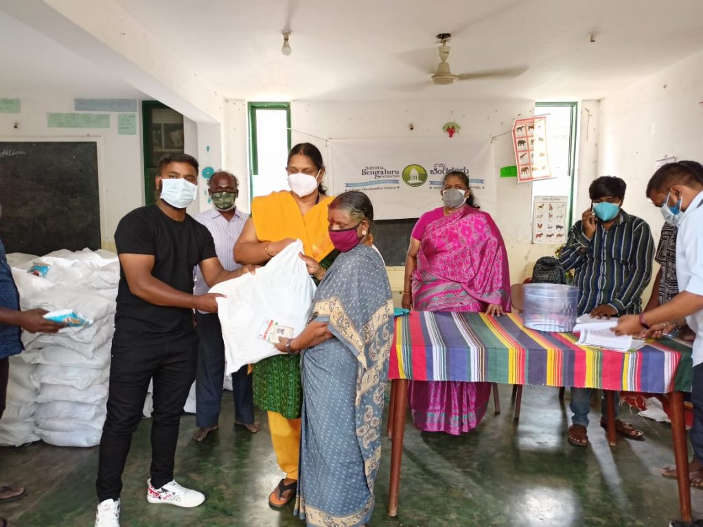 Distribution of 600 Grocery Kits to the residents of Ambedkar Nagar, Old Bypanahalli in association with AVAS 1